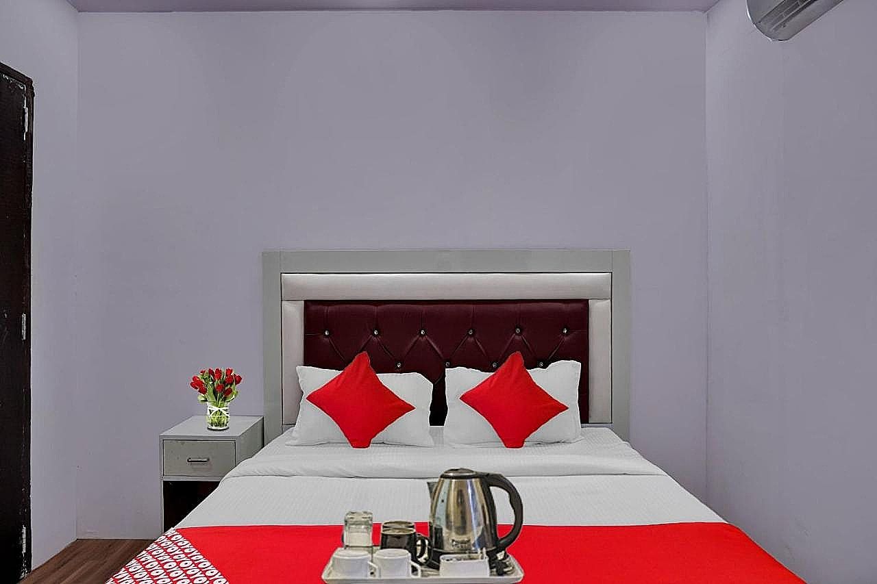 OYO Flagship 700583 Hotel Mind Stone Classic 2