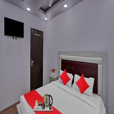 OYO Flagship 700583 Hotel Mind Stone Classic