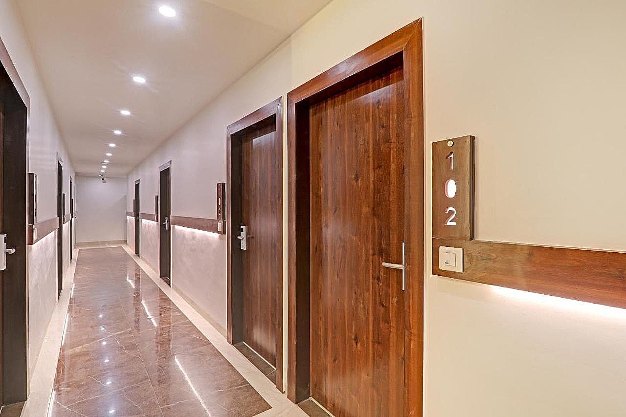 undefined Townhouse Hotel Impact 4