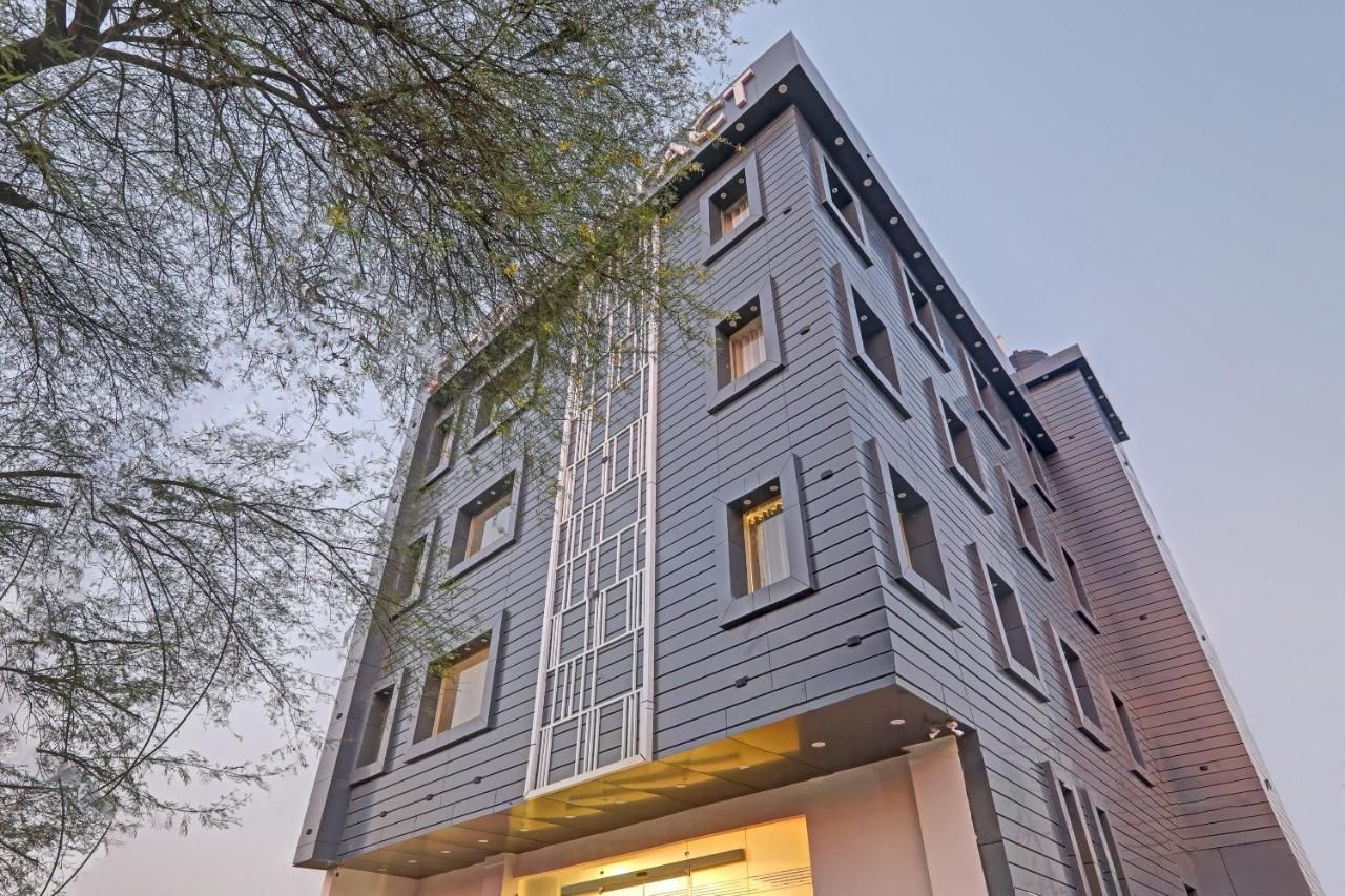 undefined Townhouse Hotel Impact 6