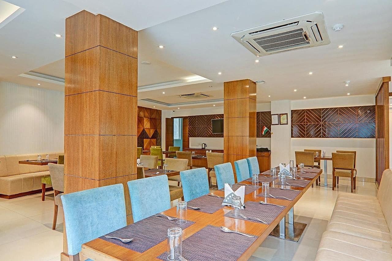 undefined Townhouse P.s.Palace Near Amausi Metro Station 4