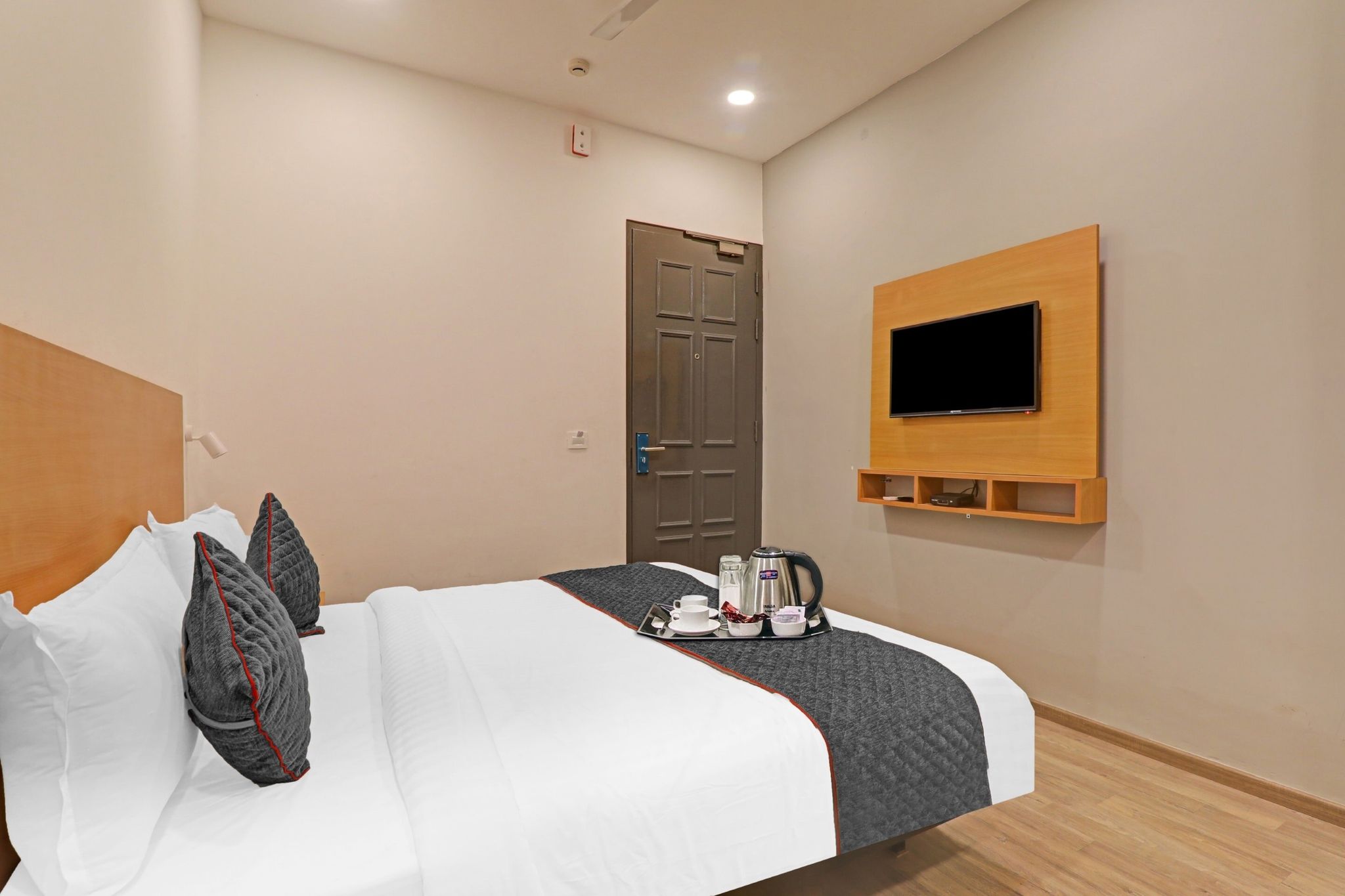 Super Townhouse Deva Road Lucknow Classic 23