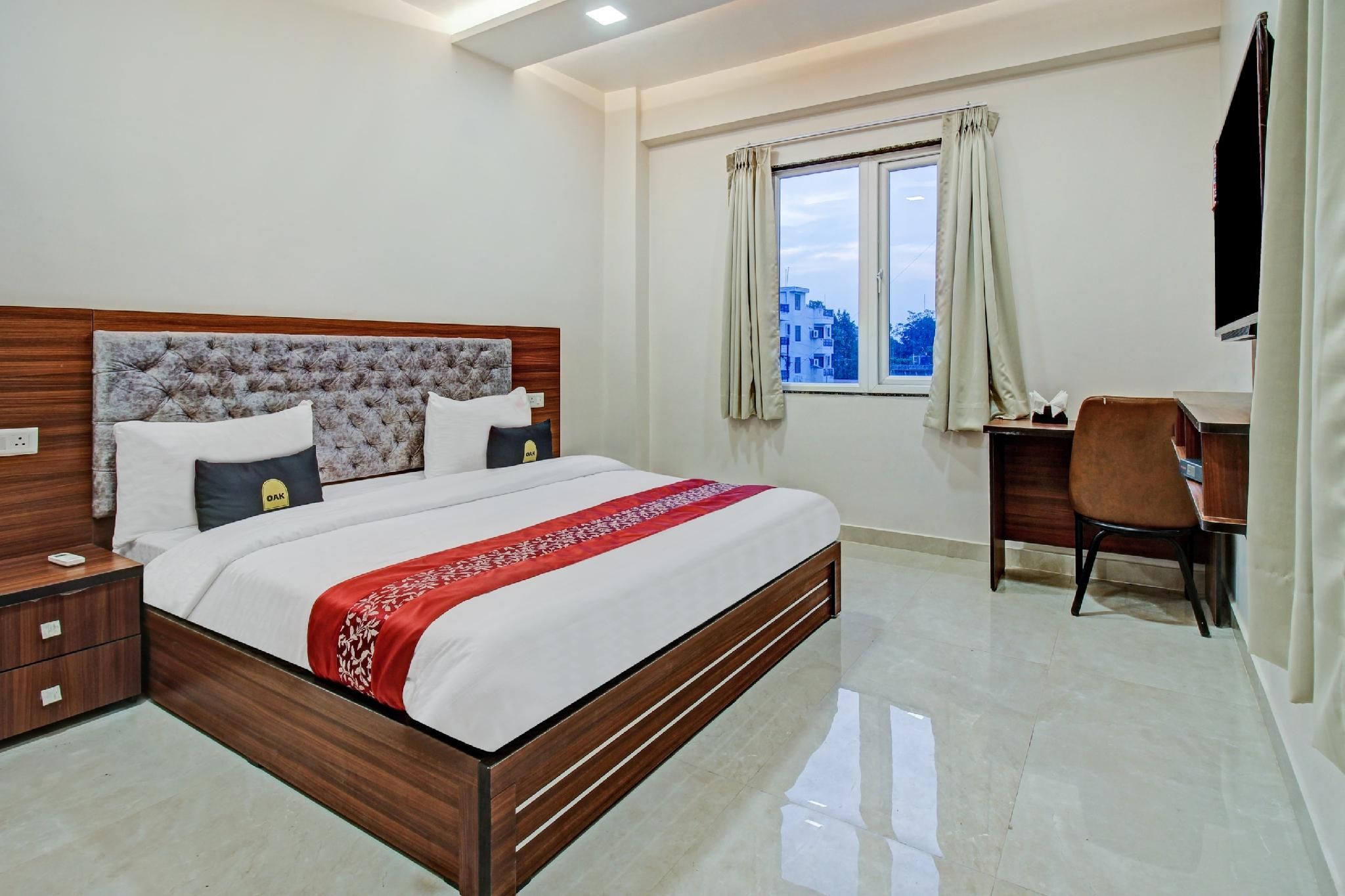 Deluxe with Balcony