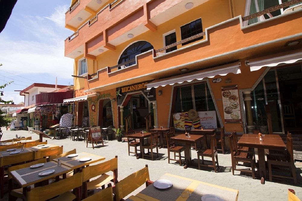 Hotel & Restaurant Bucaneros, Isla Mujeres