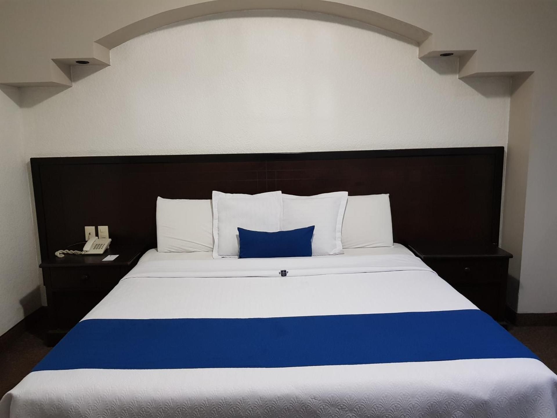 Hotel Principado Tijuana Aeropuerto Standard King Room 2