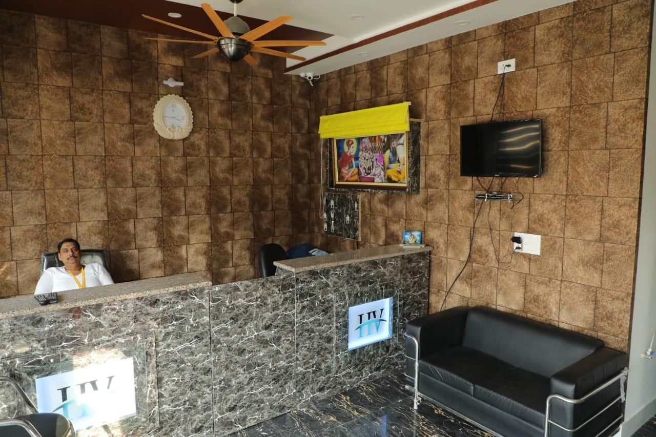 Hari Vilas Bhawan Deluxe Room 2