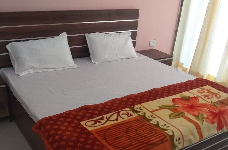 Hari Vilas Bhawan Deluxe Room 7