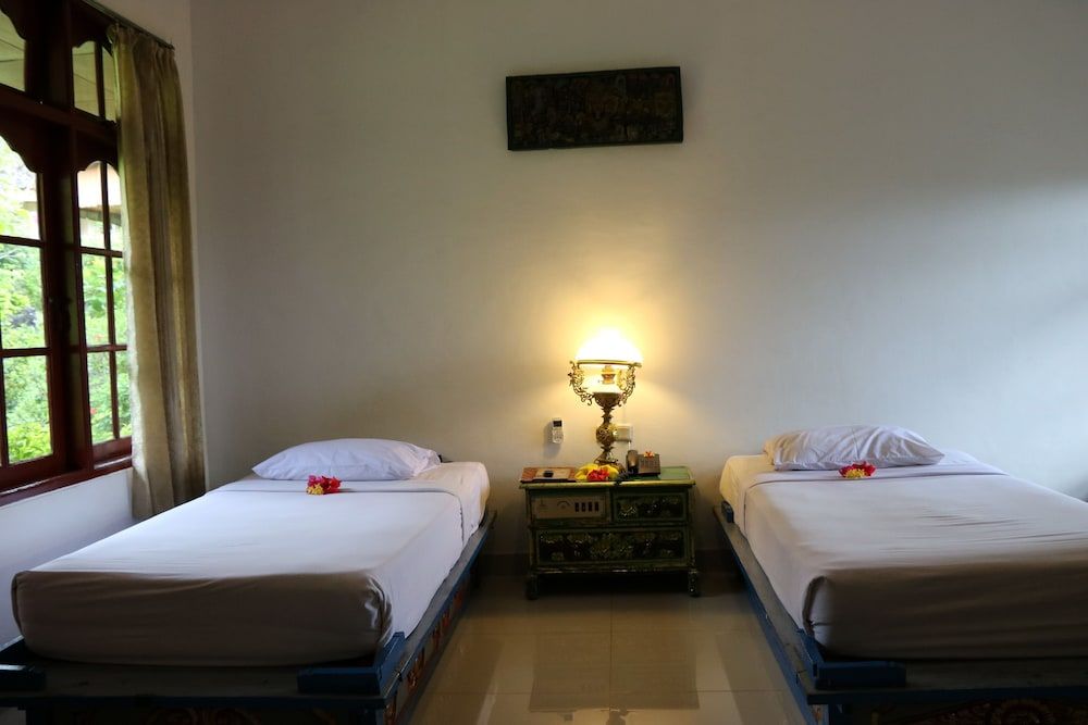 Puri Bunga Senggigi Deluxe Room 3