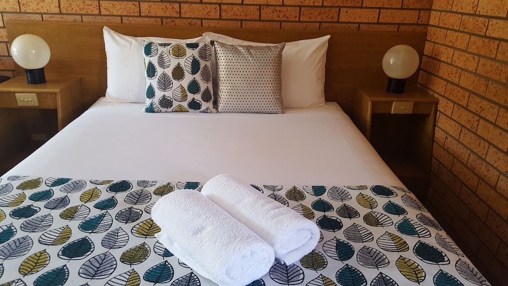 Royal Palms Motor Inn Suite, 2 Bedrooms