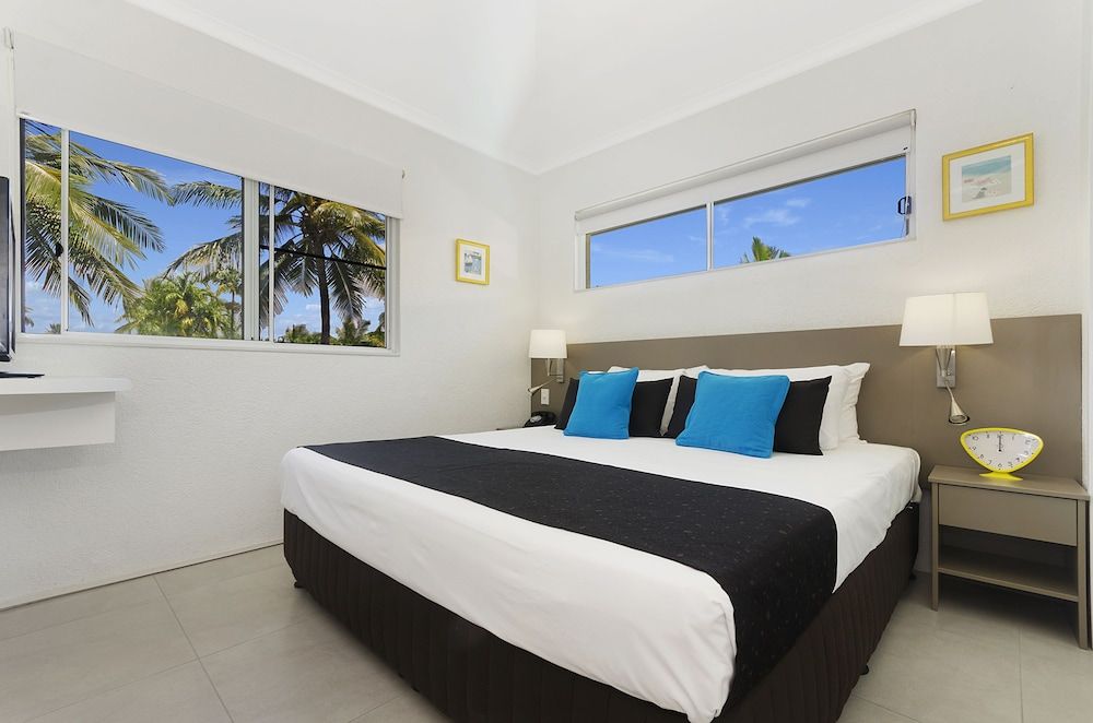 Superior Studio with Partial Ocean Views