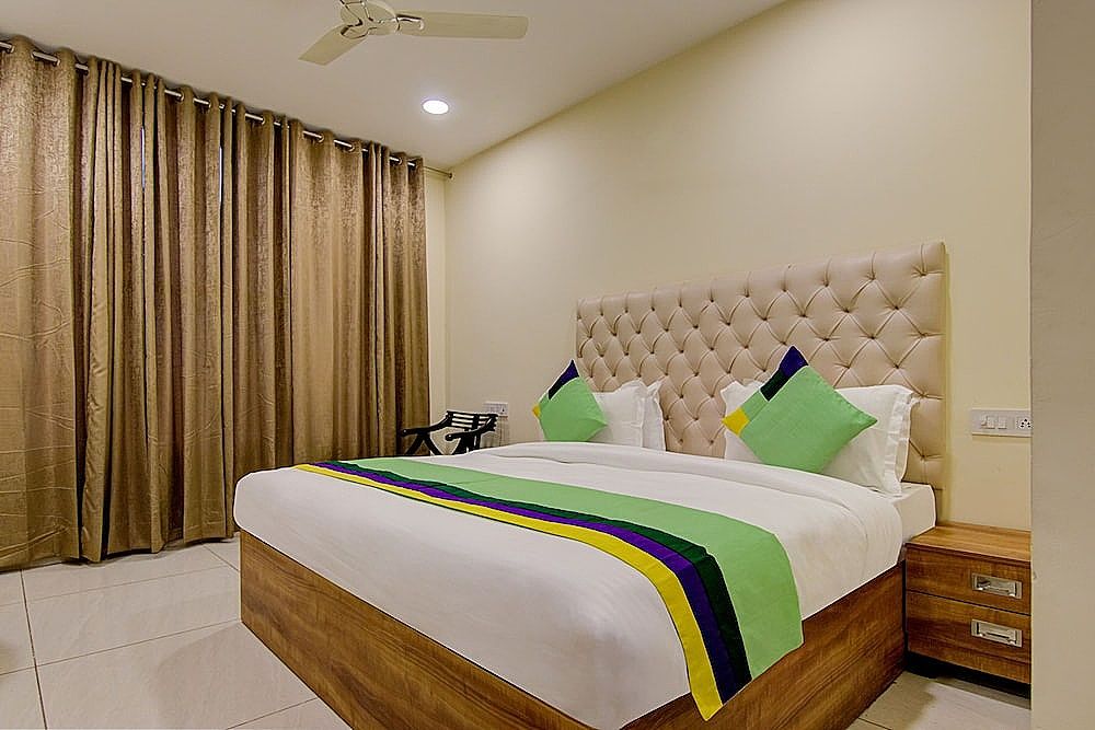 Treebo Torque Standard Double Room 7