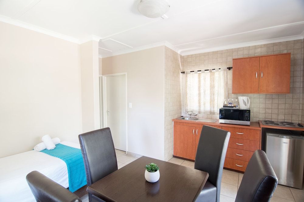 Arebbusch Travel Lodge Family Chalet, 1 Bedroom, Kitchenette, Garden Area 2