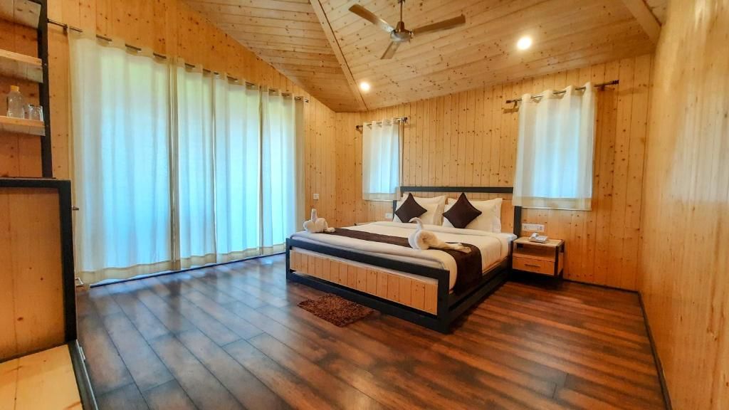 undefined The Woods Retreat 5