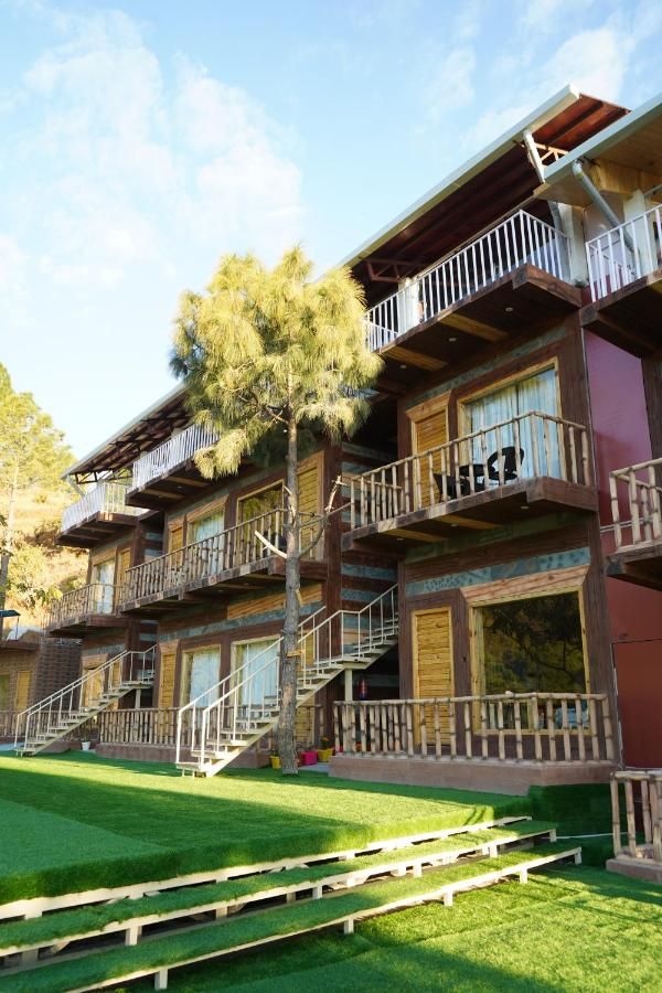 undefined Hamilton Palace 8