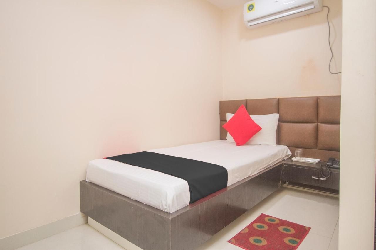 Small Single Room