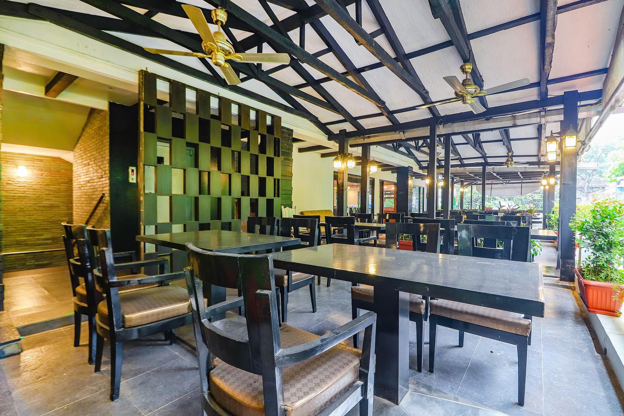 Food & Dining