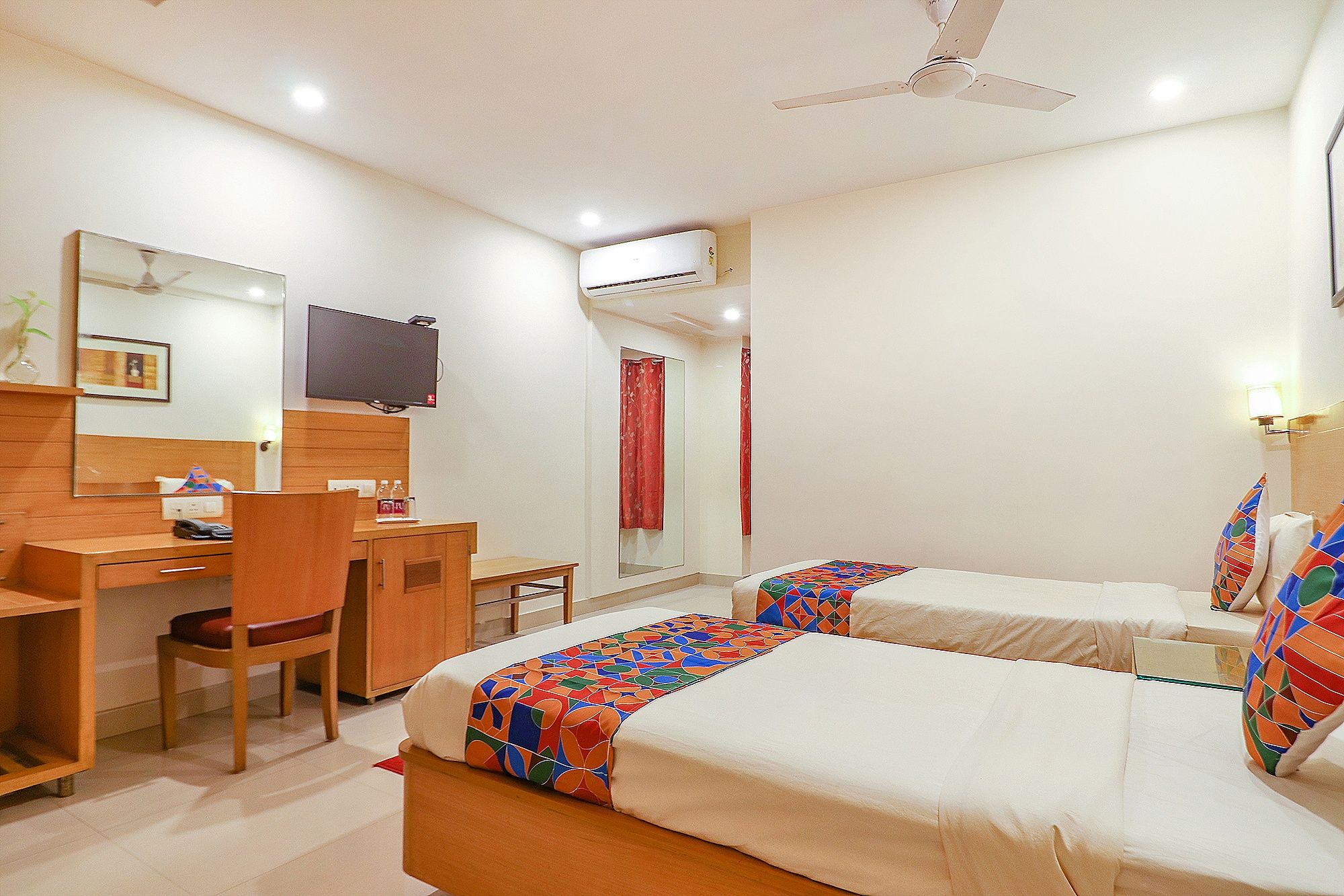 FabHotel A& M - Banjara Hills - Near LV Prasad Institute(Jubliee Hills) Deluxe Room 7