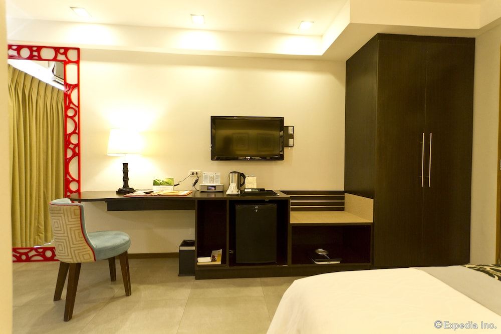 St. Mark Hotel Deluxe Room, 1 Queen Bed, Non Smoking, Balcony 18