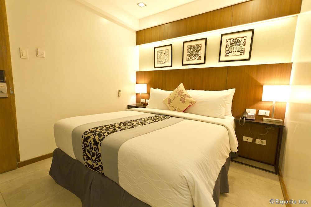 St. Mark Hotel Deluxe Room, 1 Queen Bed, Non Smoking, Balcony 12