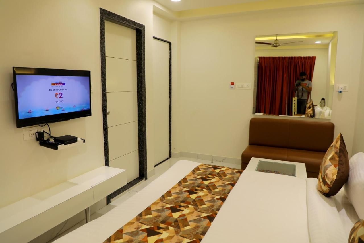 The RRA hotels Best Hotel Near Shrinathji Temple AC Executive Room 5