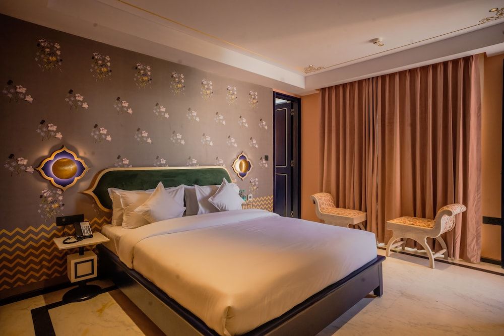 Deluxe Room, Balcony