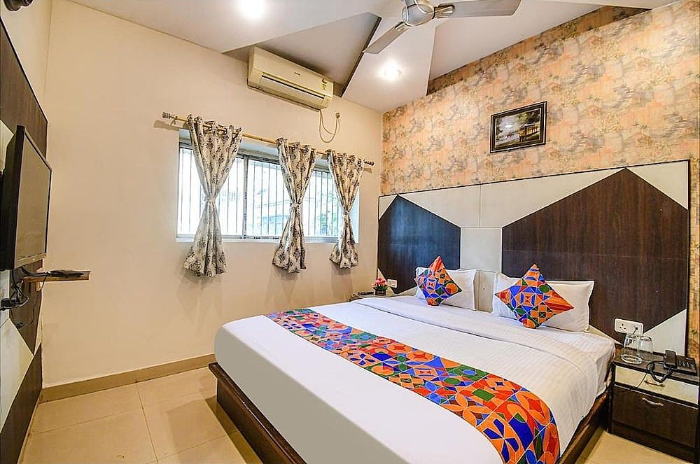  FabHotel Prime Rockstar Suites Deluxe Room 3