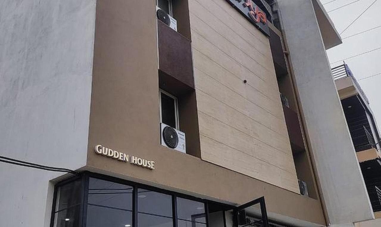 undefined Fabhotel Ramya 2