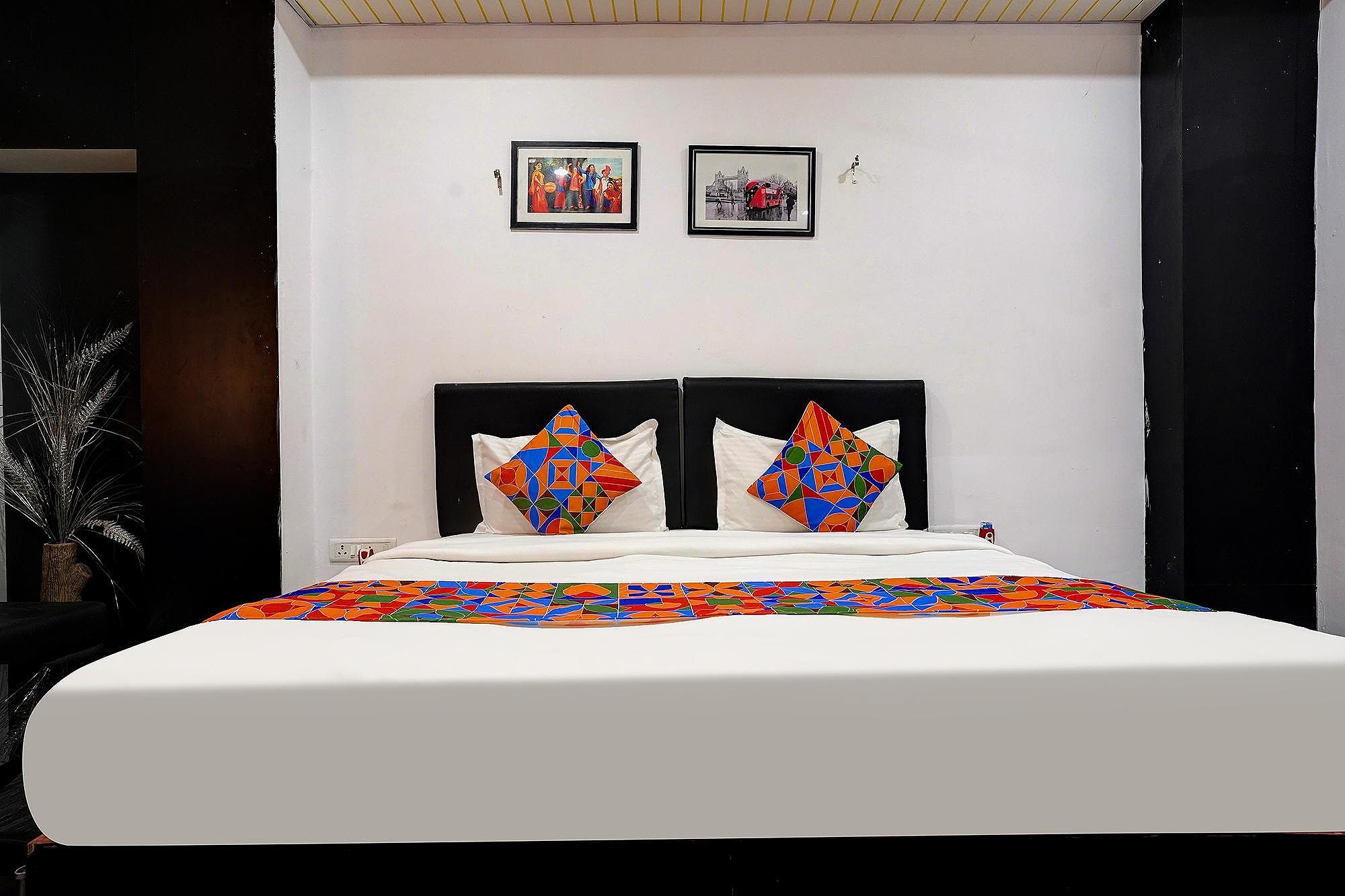 Via Gauri Shree Deluxe Room 3
