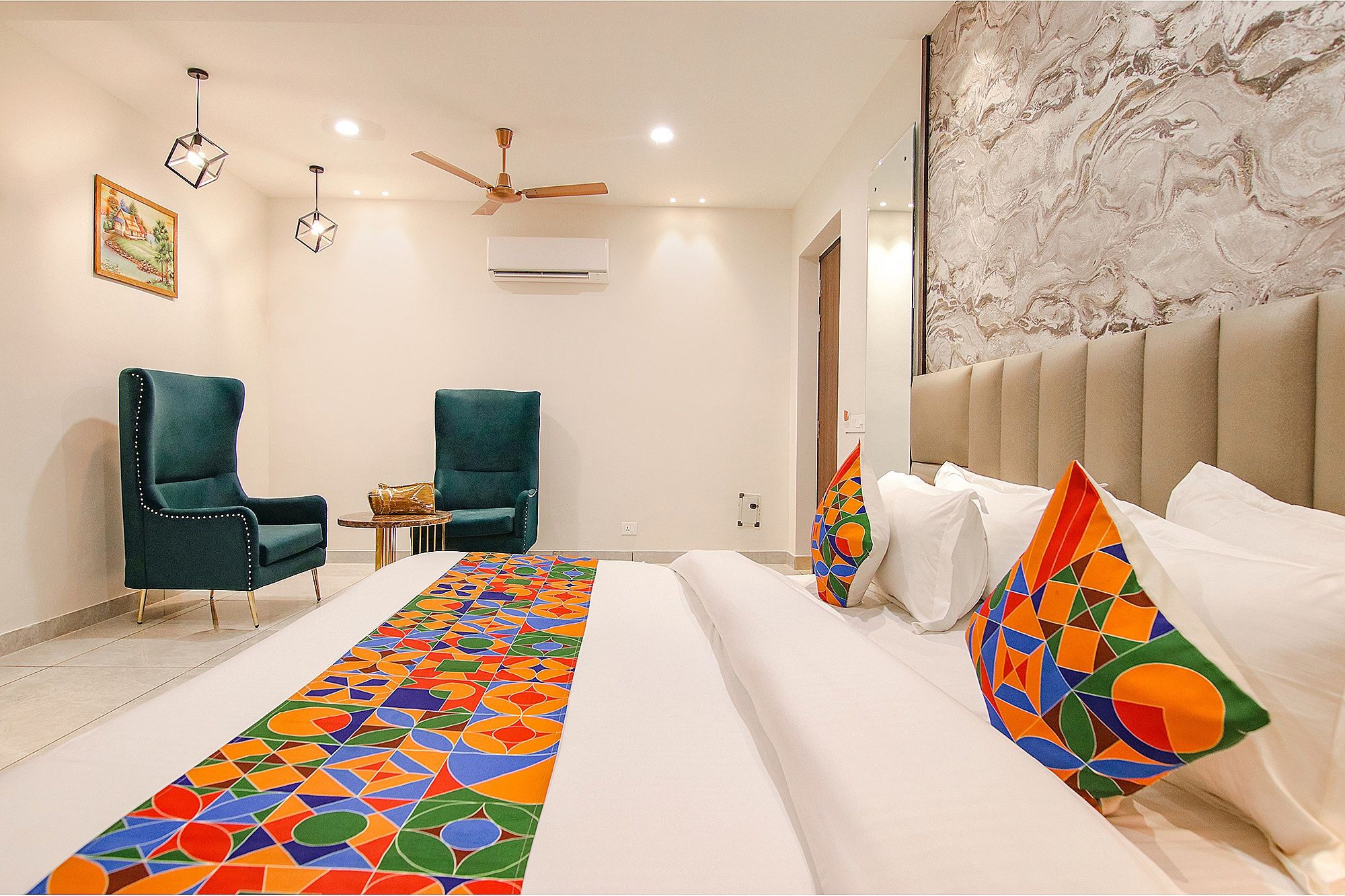 Fabhotel Prime Royal Inn Suites