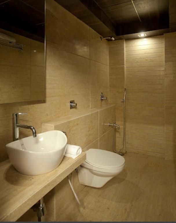 Hotel R R Suites - Dombivali Thane Deluxe Room 14