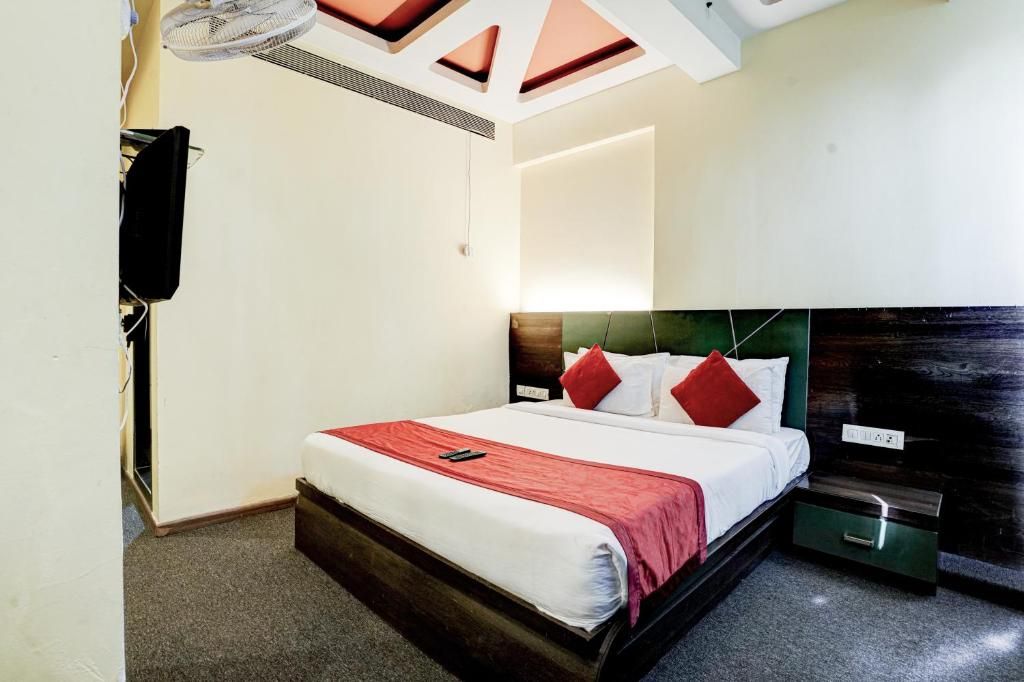 Hotel R R Suites - Dombivali Thane Deluxe Room 21