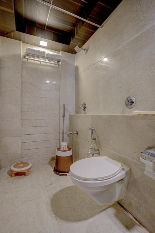 Hotel R R Suites - Dombivali Thane Superior Queen Room 11