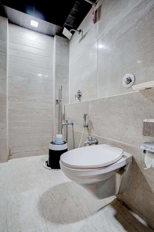 Hotel R R Suites - Dombivali Thane Superior Queen Room 15