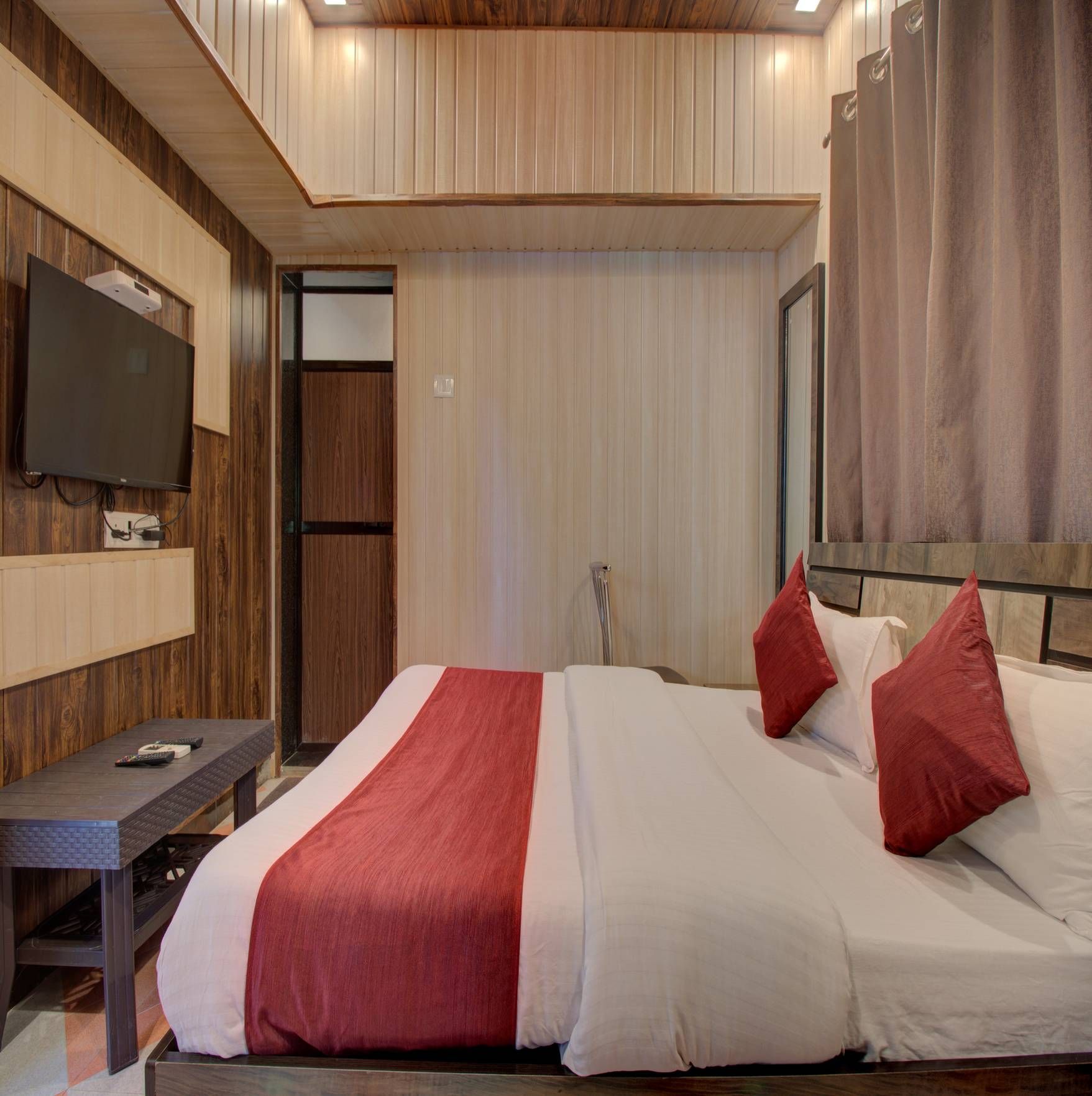 Couple Room (2 Person)