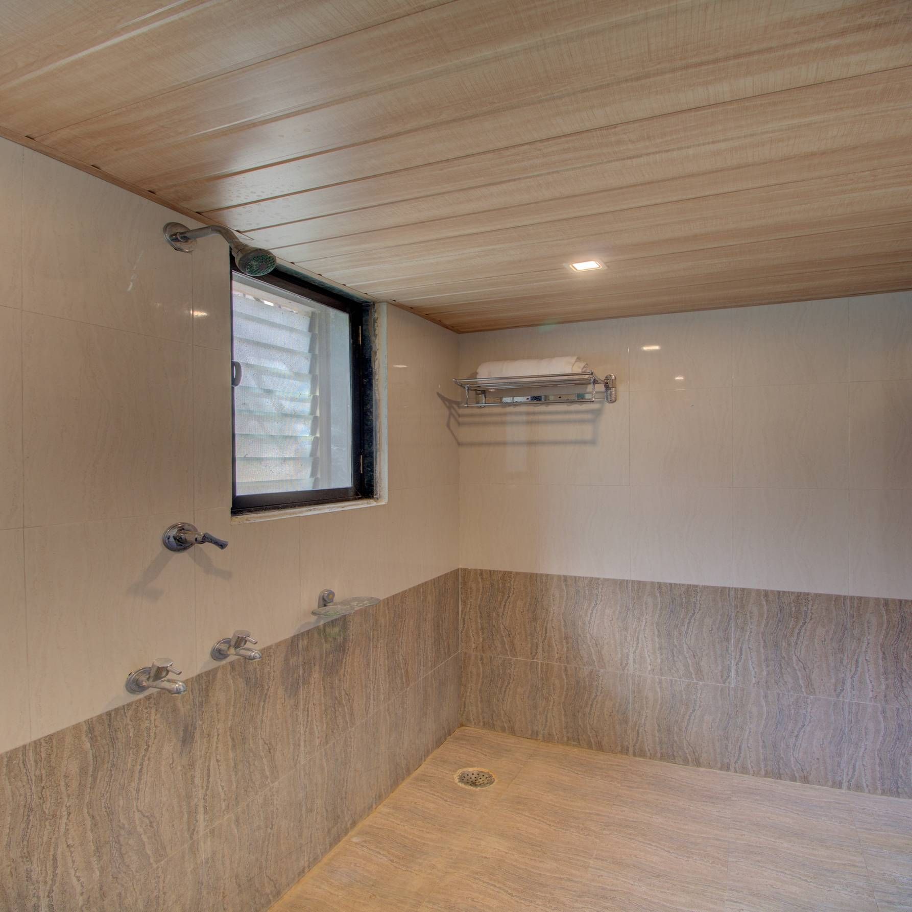 Hotel Snehaprabha - Near to Nagaon Beach Alibaug Family Room 10