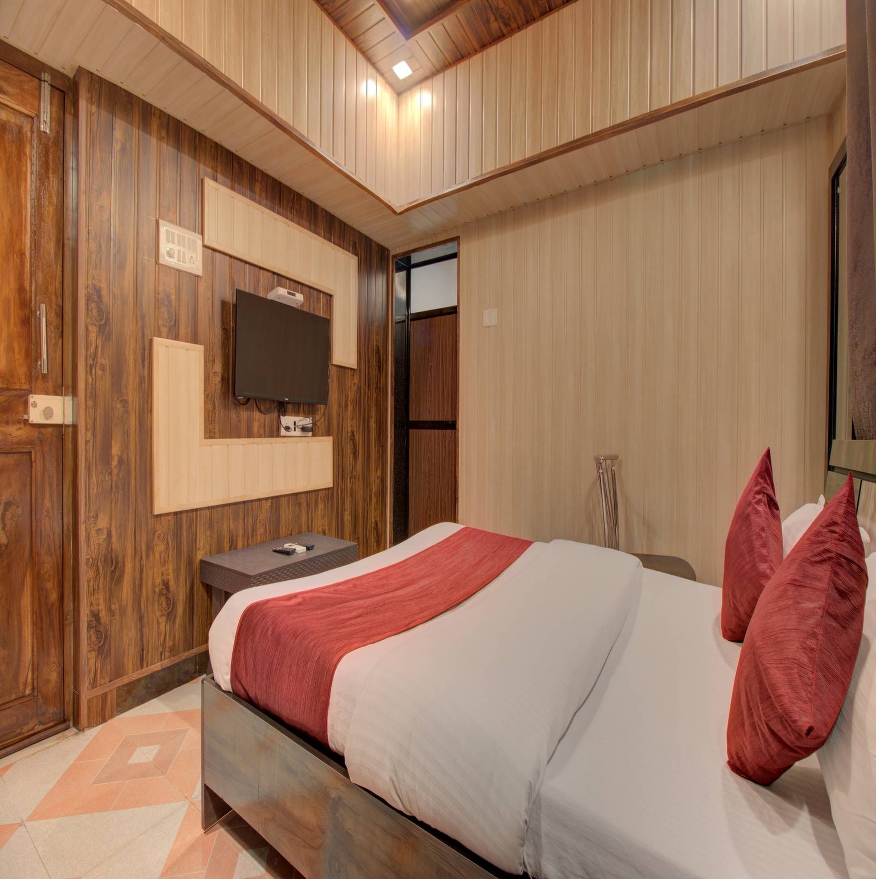 Couple Room (2 Person)