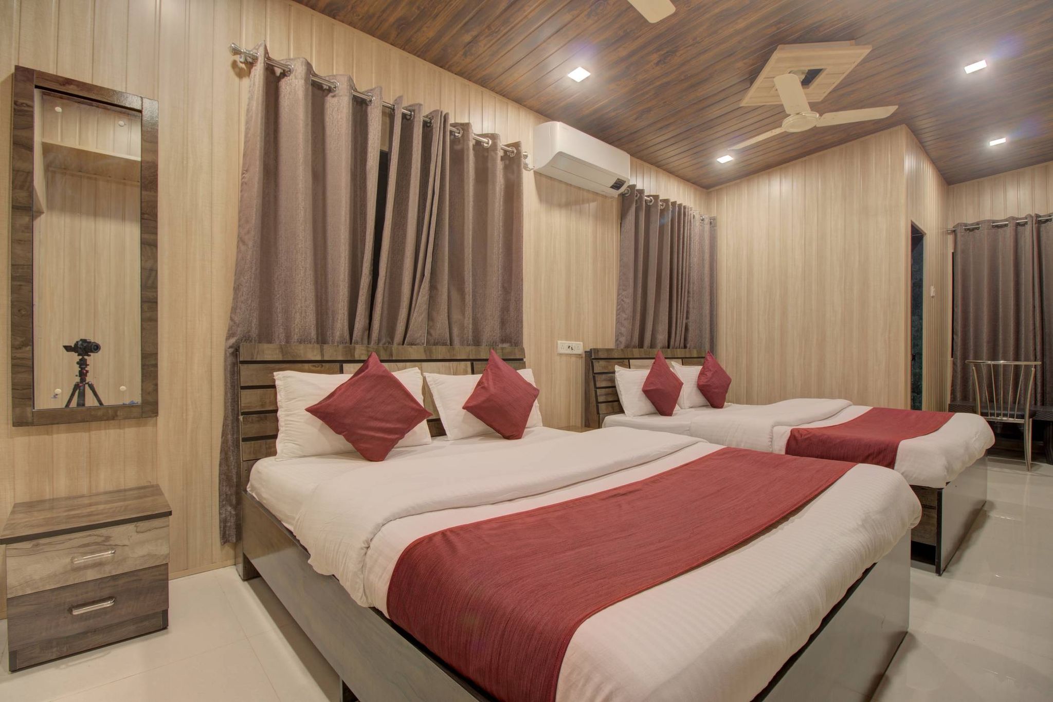 Hotel Snehaprabha - Near to Nagaon Beach Alibaug Family Room 7