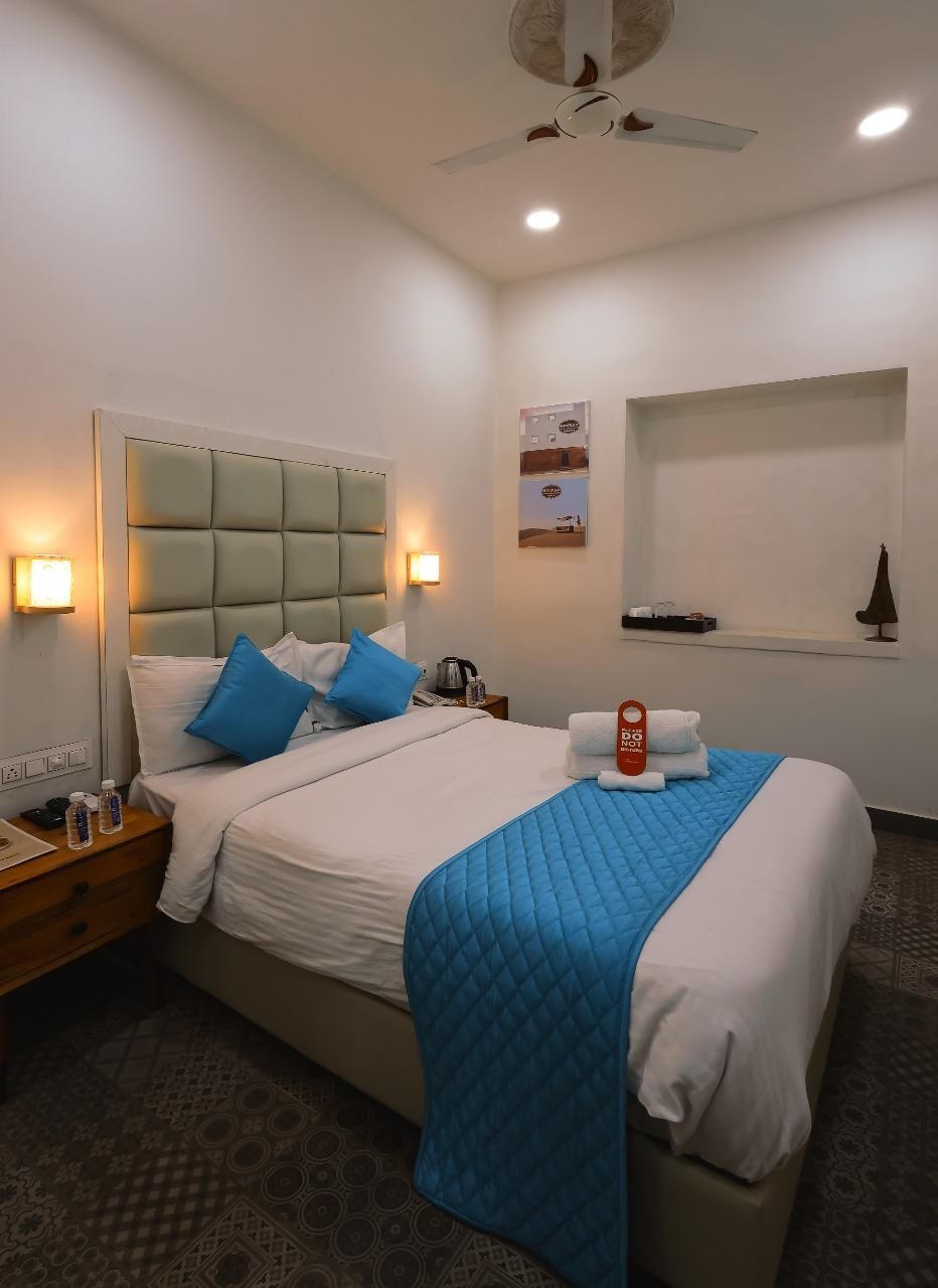 Economy Room