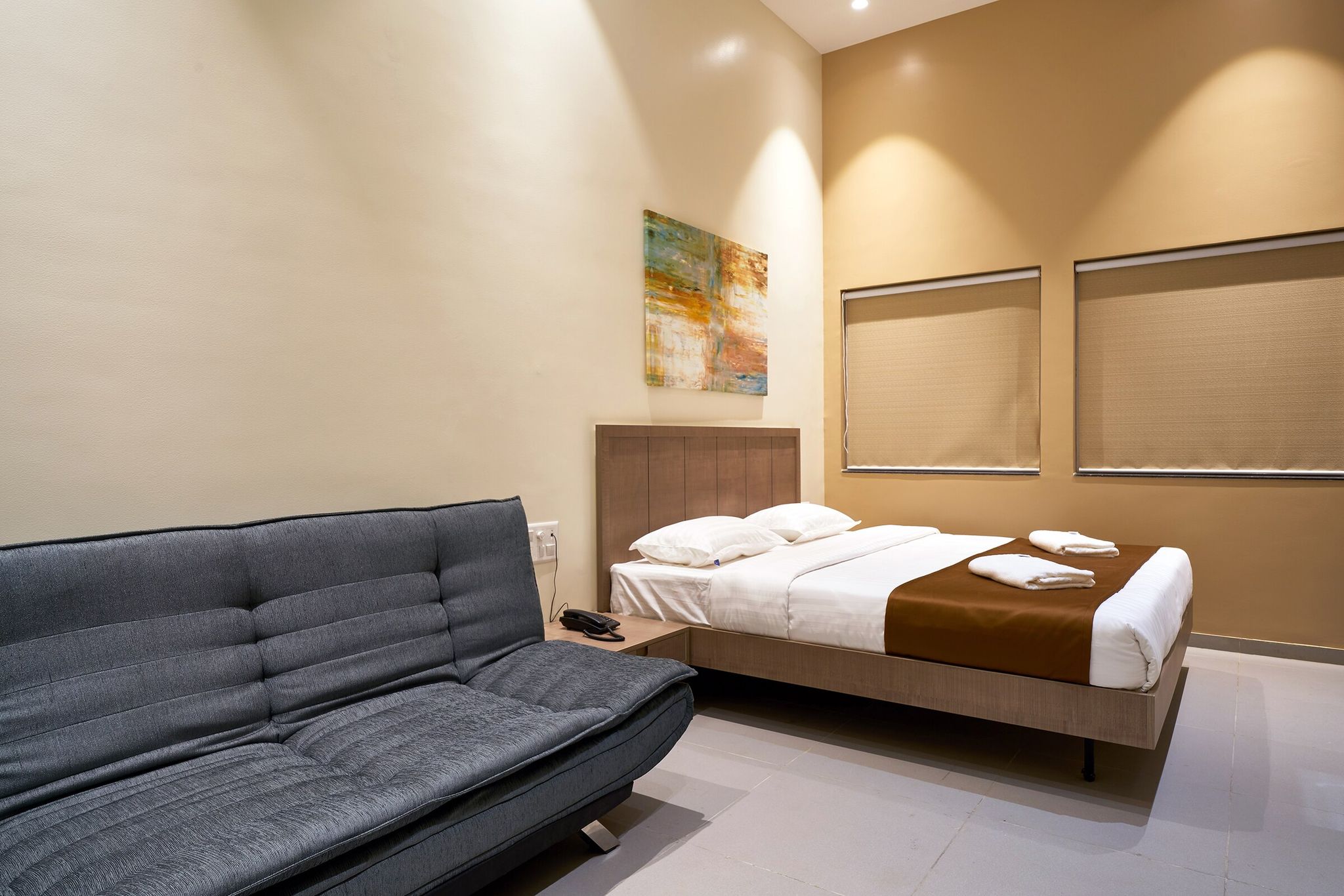undefined Hotel Elite Inn 5