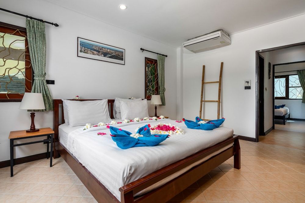 Chaweng Lakeview Residence Design Apartment, 2 Bedrooms, Pool Access, Lake View 5