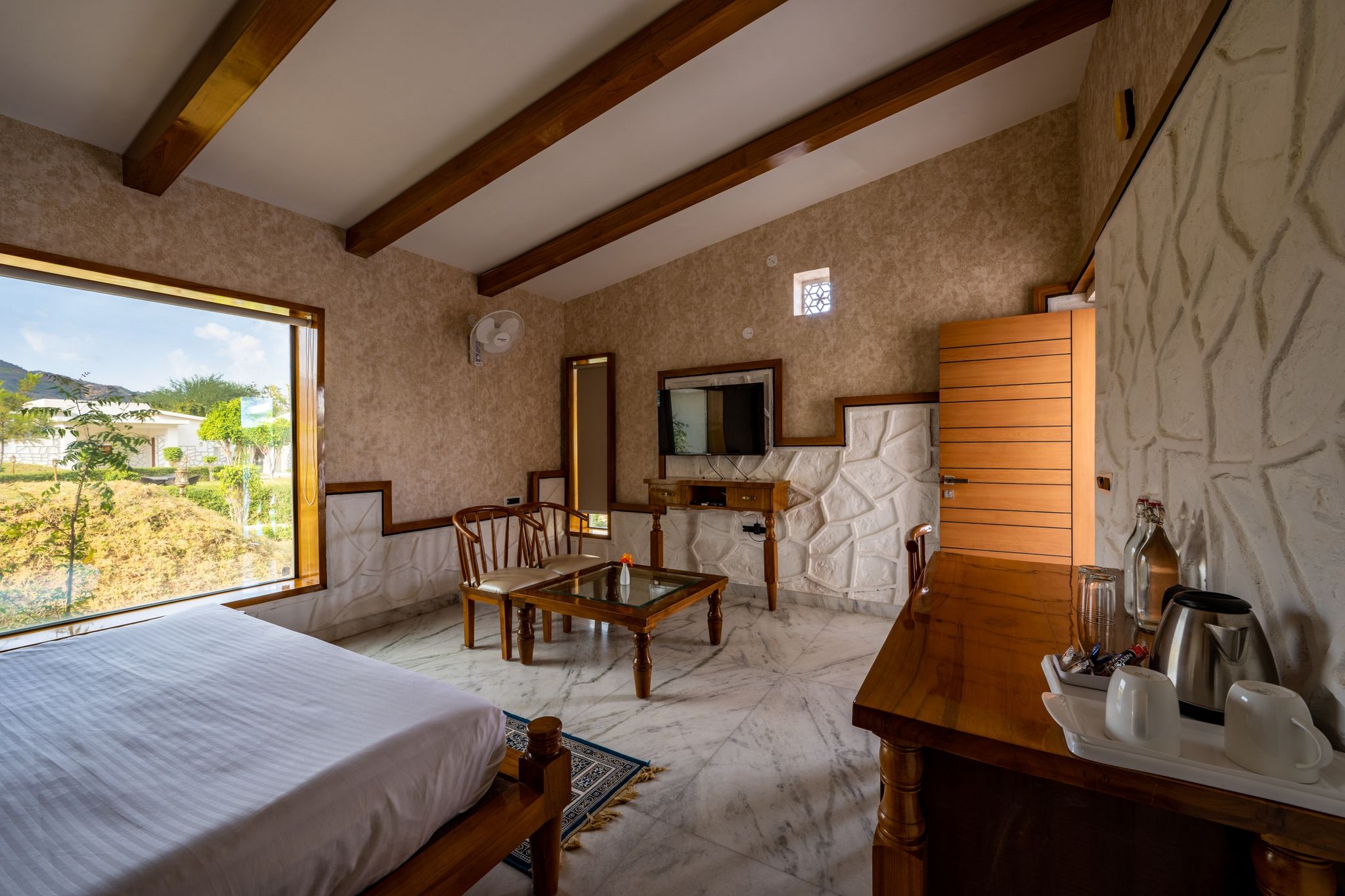 Super Deluxe Room