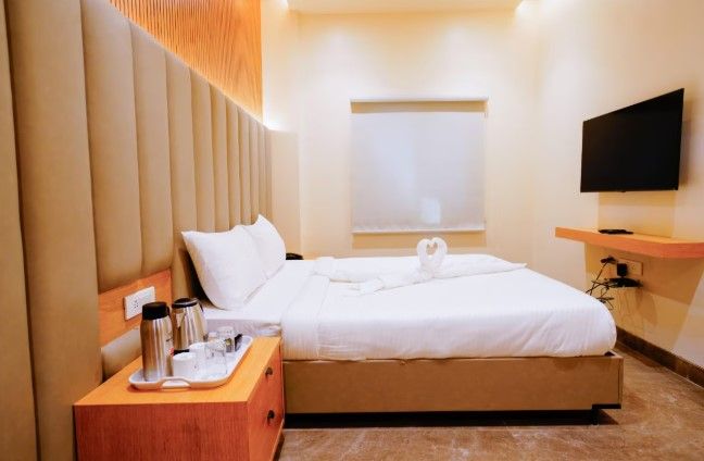 Svm Grand - Miyapur Executive AC Room 2