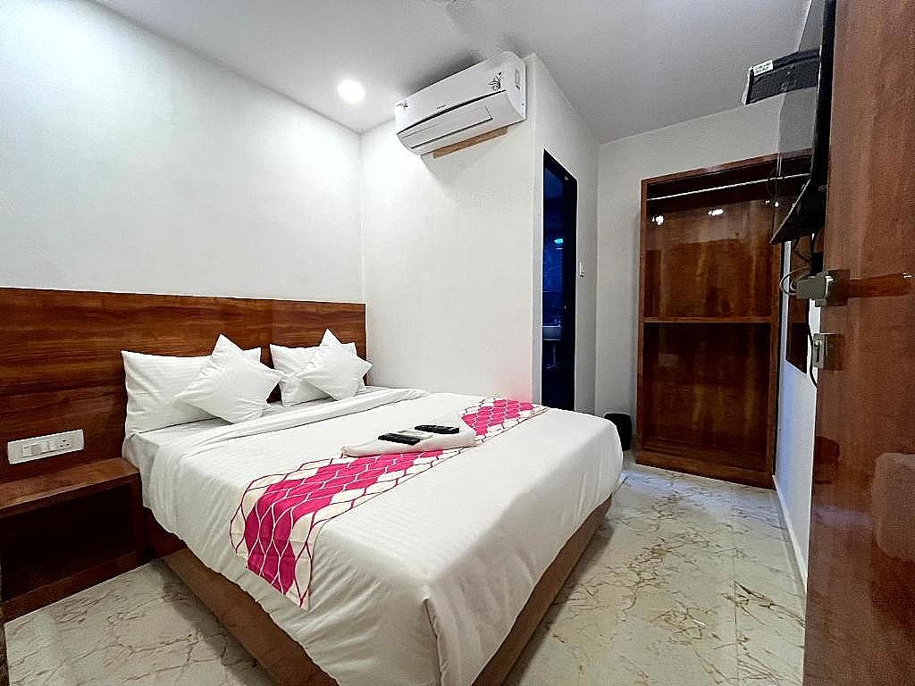 Hotel Belmond Prime- Near Nesco Deluxe Double Room 6