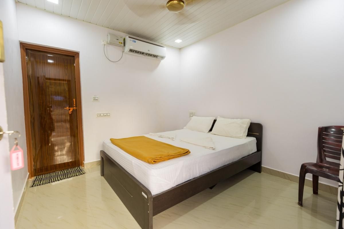 Dormitories Maximum 8 Occupancy