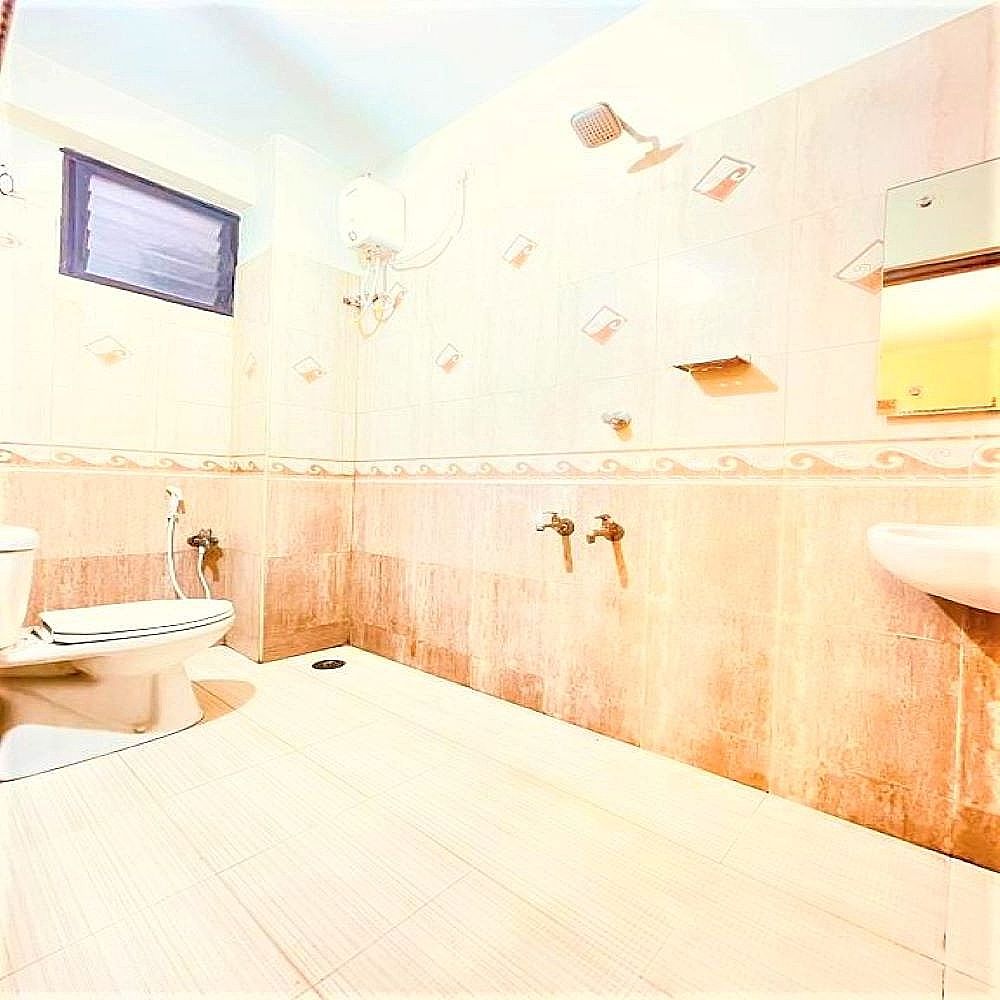 Half Moon Inn Deluxe Double Room 6