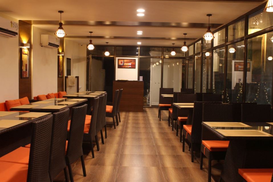 Food & Dining