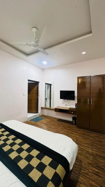 Mount View Kasbah Group  Deluxe Double Bed 5