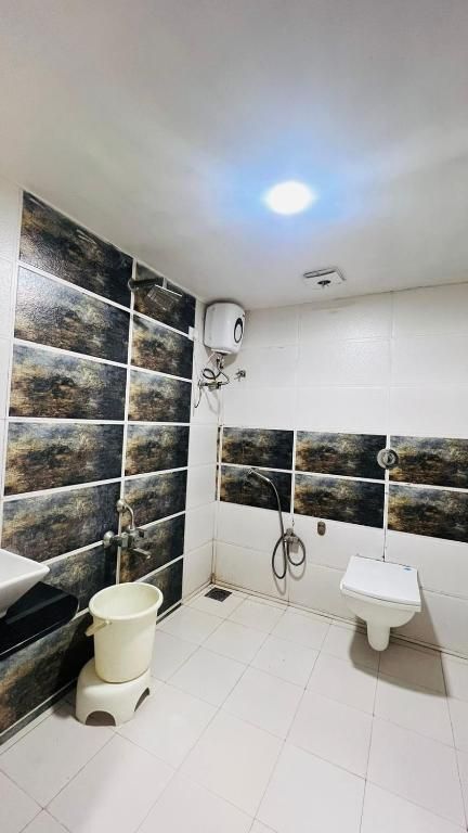 Mount View Couple Room 3