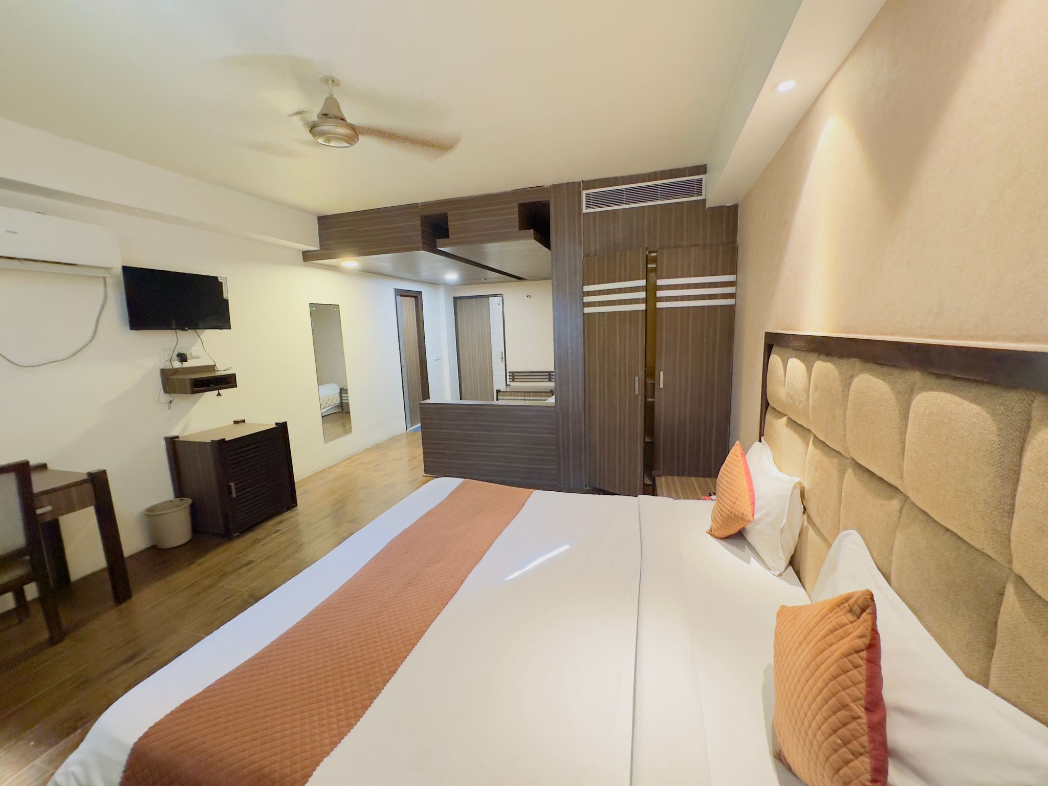 Hotel Park Residency Premium Double Room