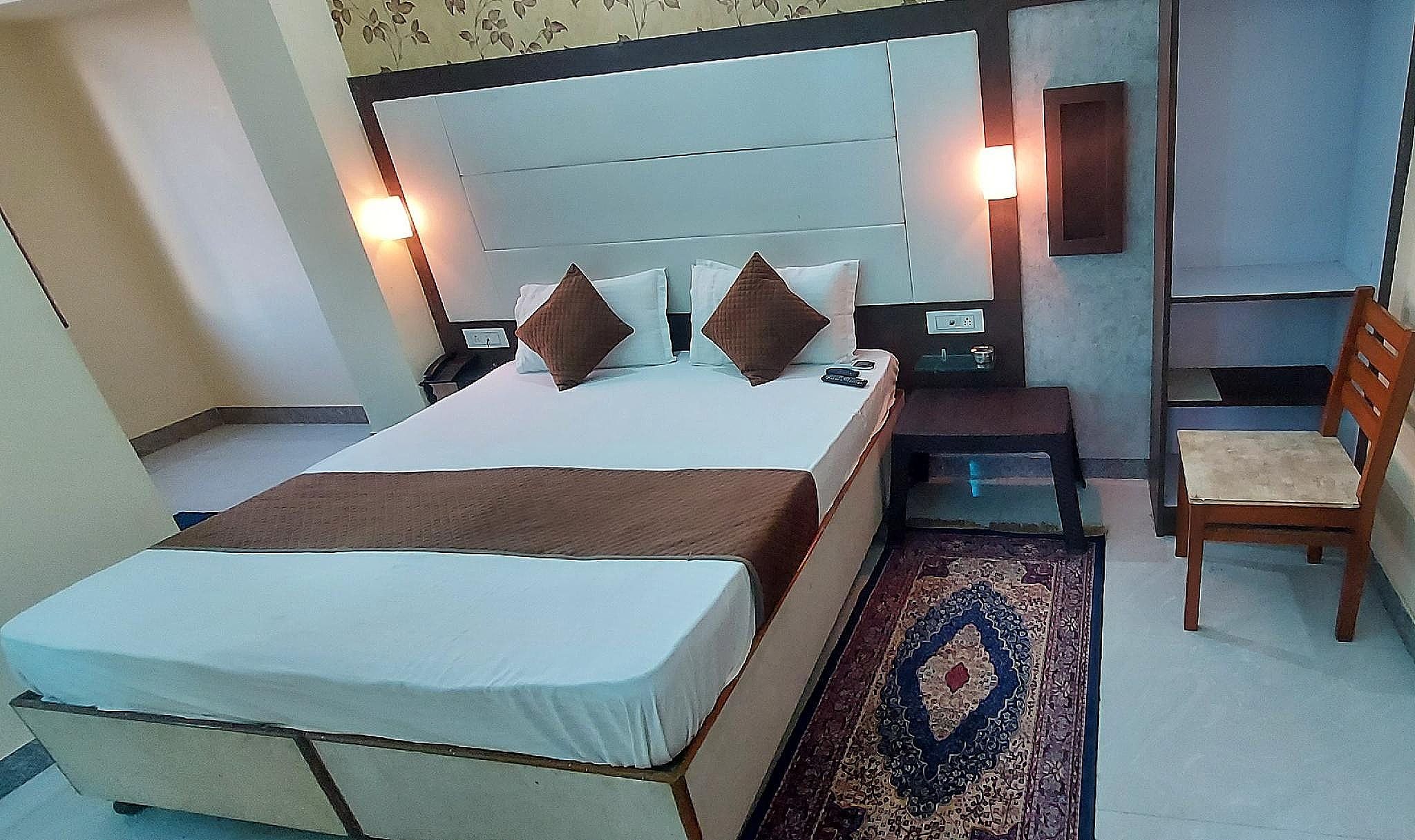 Hotel Heera Palace Standard Room 2